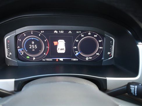 Used 2023 Volkswagen Atlas Cross Sport SEL Premium R-Line image 32