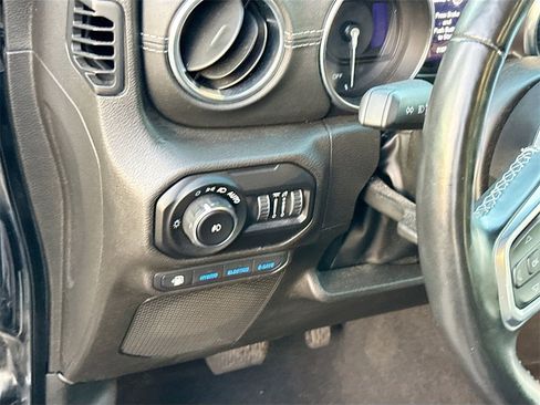 Used 2022 Jeep Wrangler Unlimited Sahara w/ Cold Weather Group image 11