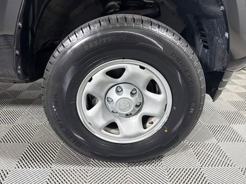 Used 2022 Toyota Tacoma SR image 23