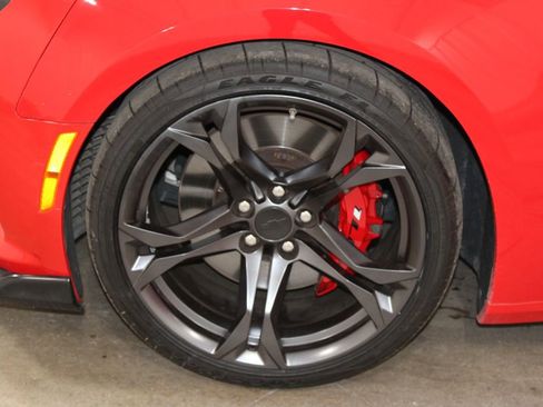 Used 2018 Chevrolet Camaro SS RWD image 47