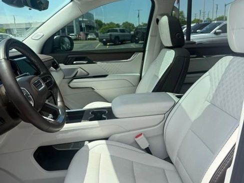 Used 2025 GMC Acadia Denali w/ Super Cruise Package AWD/4WD image 11