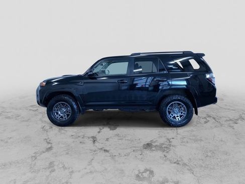 Used 2017 Toyota 4Runner TRD Off-Road Premium image 8