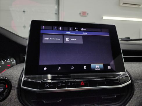 Used 2024 Jeep Compass Latitude image 48