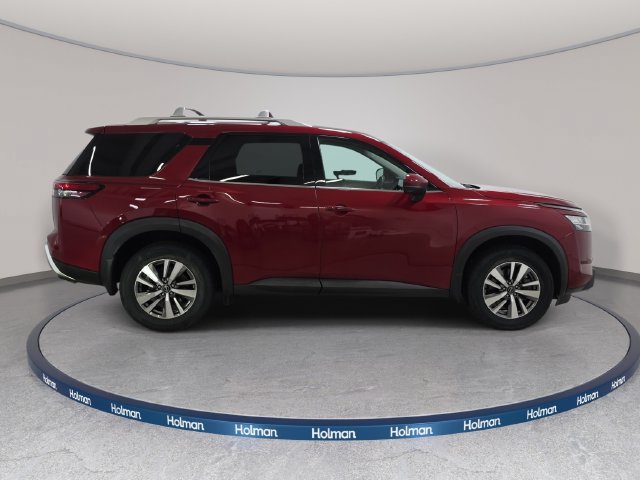 Used 2023 Nissan Pathfinder SL AWD/4WD image 5