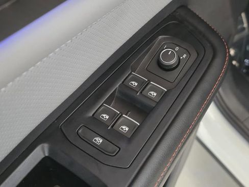 Used 2024 Volkswagen Atlas Peak Edition SE AWD/4WD image 31