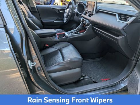 Used 2020 Toyota RAV4 TRD Off-Road w/ TRD Off-Road Weather Package AWD/4WD image 31