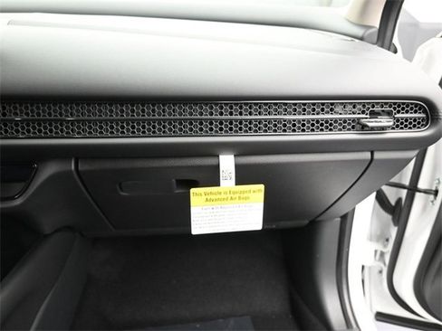 New 2026 Honda HR-V LX image 23