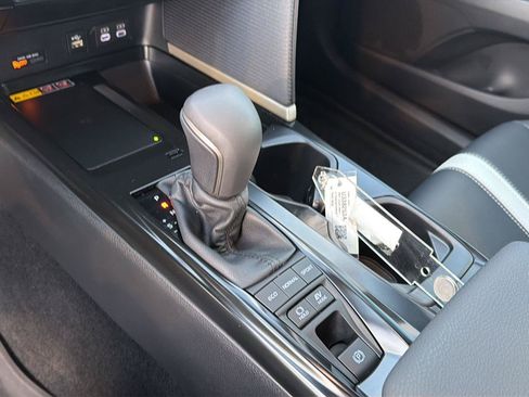 Used 2026 Toyota Camry SE w/ Convenience Package FWD image 27