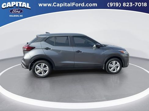 Used 2025 Nissan Kicks Play S FWD image 8