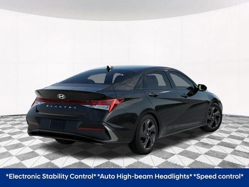 New 2026 Hyundai Elantra Sport image 6