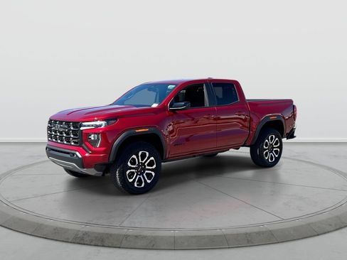 Used 2026 GMC Canyon AT4 w/ Nightfall Essentials Package AWD/4WD image 4