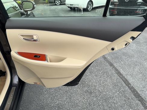 Used 2012 Lexus ES 350 FWD image 25