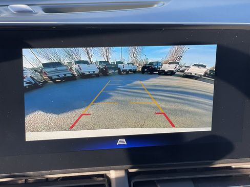 New 2025 Chevrolet Trax LT w/ Driver Confidence Package image 15