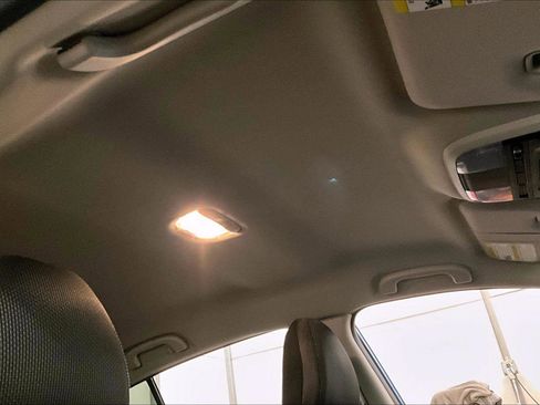 Used 2019 Subaru Impreza 2.0i image 21