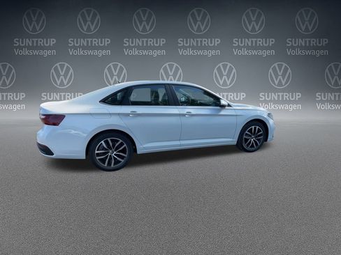 New 2025 Volkswagen Jetta SE image 23