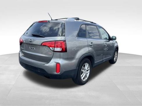 Used 2014 Kia Sorento LX FWD image 7