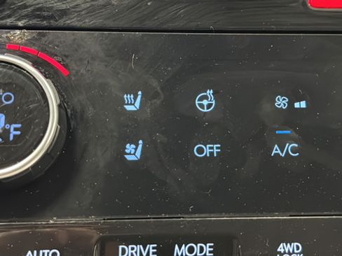 Used 2024 Hyundai Santa Fe Calligraphy AWD/4WD image 33