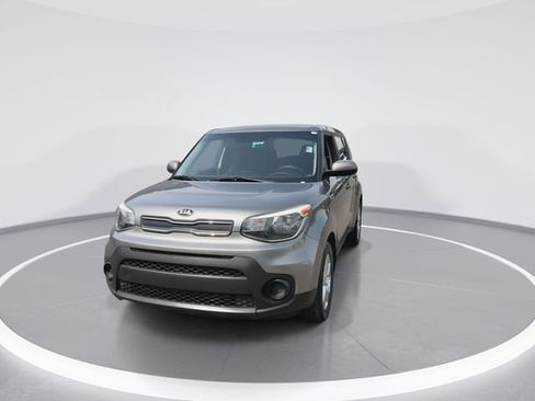 Used 2017 Kia Soul w/ Convenience Package FWD image 4
