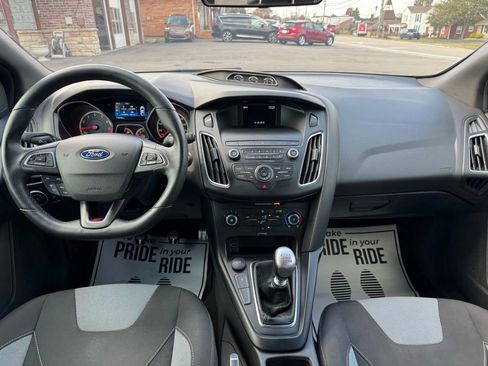 Used 2018 Ford Focus ST image 42
