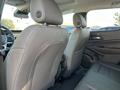 New 2026 Chevrolet Trax ACTIV w/ Sunroof Package FWD image 22