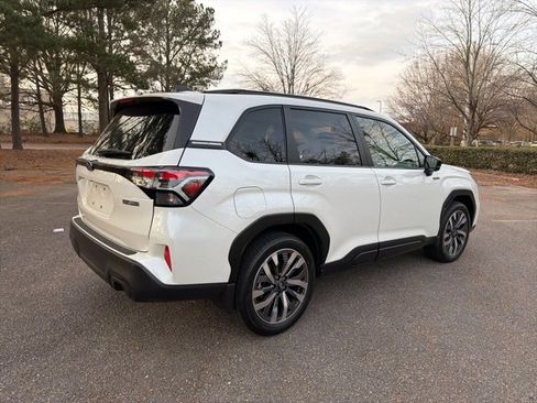 Used 2025 Subaru Forester Touring image 6