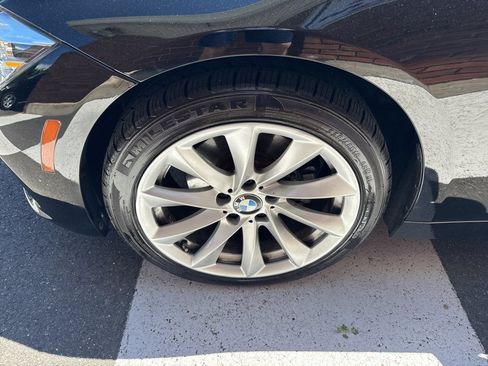 Used 2018 BMW 320i xDrive Sedan AWD/4WD image 12