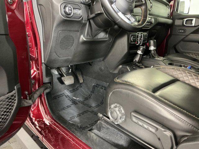 Used 2021 Jeep Gladiator Overland AWD/4WD image 15