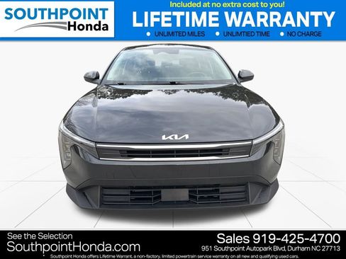 Used 2025 Kia K4 LXS image 2