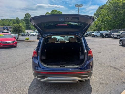 Used 2022 Hyundai Santa Fe SEL w/ Convenience + Premium Package FWD image 16