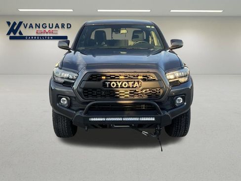 Used 2022 Toyota Tacoma TRD Off-Road image 8
