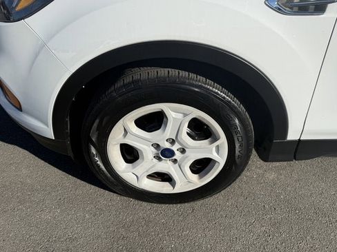 Used 2018 Ford Escape S image 11