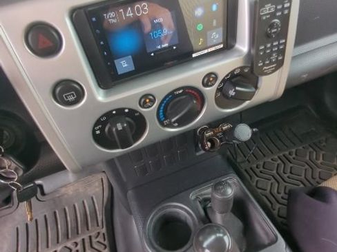 Used 2008 Toyota FJ Cruiser 4WD image 13