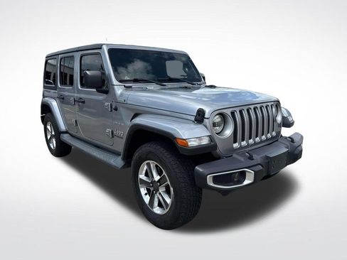 Used 2019 Jeep Wrangler Unlimited Sahara w/ Safety Group AWD/4WD image 3