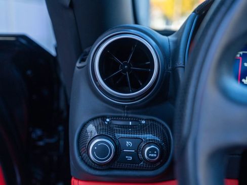 Certified 2022 Ferrari Portofino M image 34