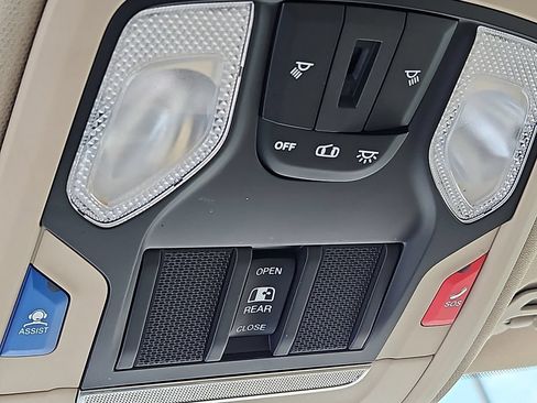 Used 2019 RAM 1500 Big Horn AWD/4WD image 24