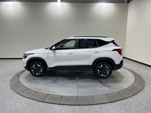 New 2026 Kia Seltos S image 8