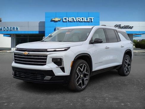 New 2026 Chevrolet Traverse High Country image 1