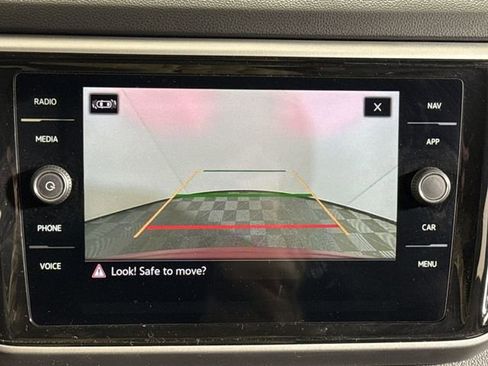 Used 2023 Volkswagen Atlas Cross Sport SEL Premium R-Line image 23