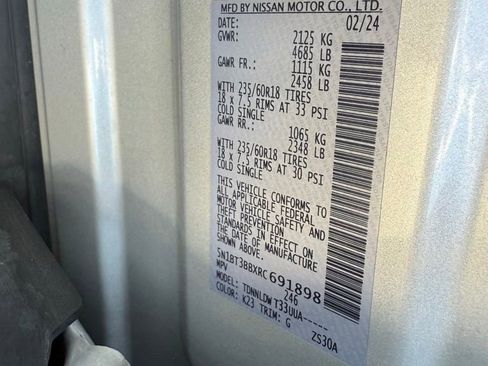 Used 2024 Nissan Rogue SV image 35