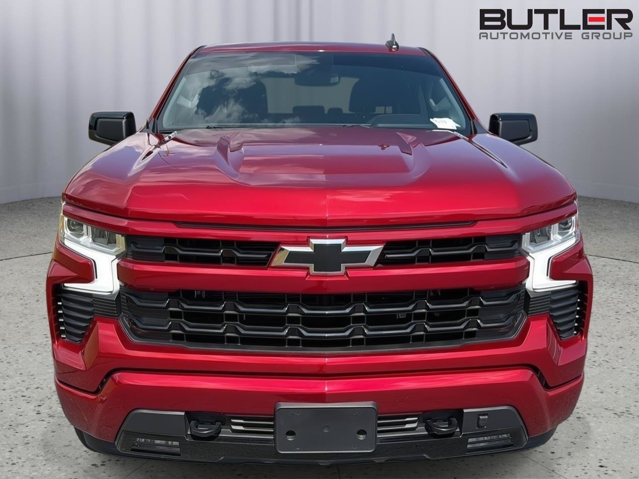 Used 2024 Chevrolet Silverado 1500 RST AWD/4WD image 9