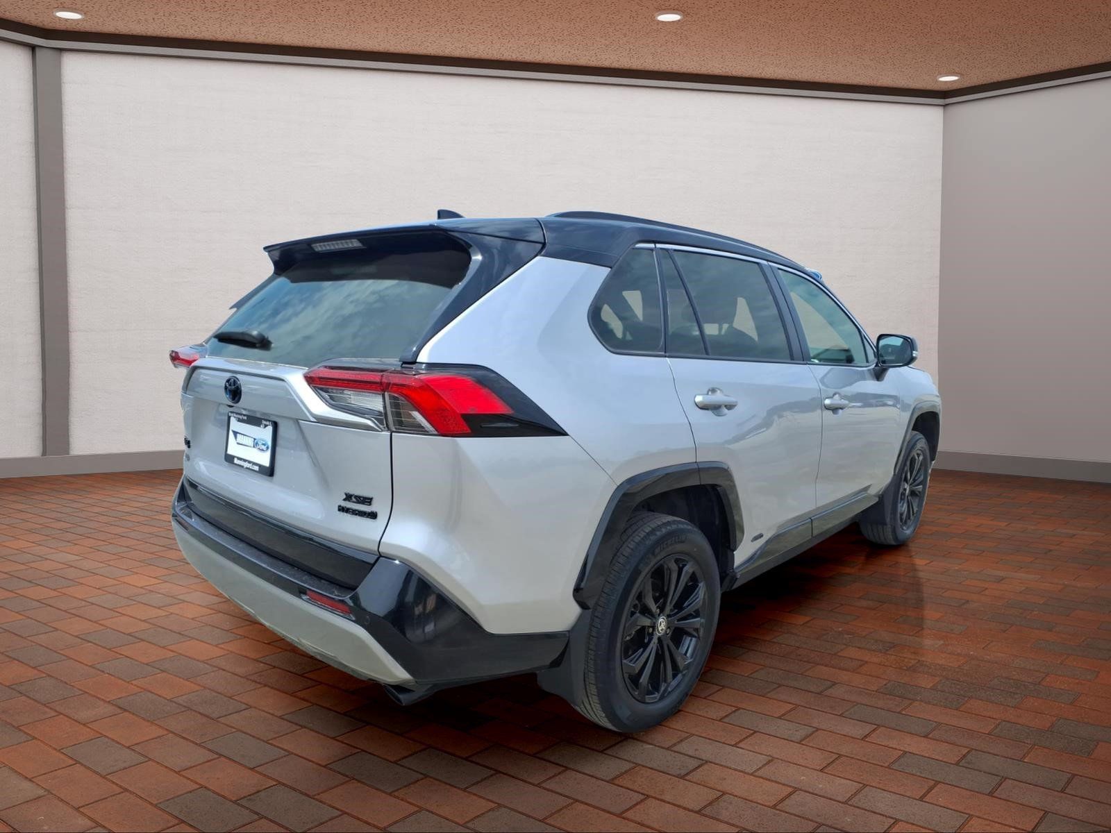 Used 2024 Toyota RAV4 XSE w/ Advanced Technology Package AWD/4WD image 8