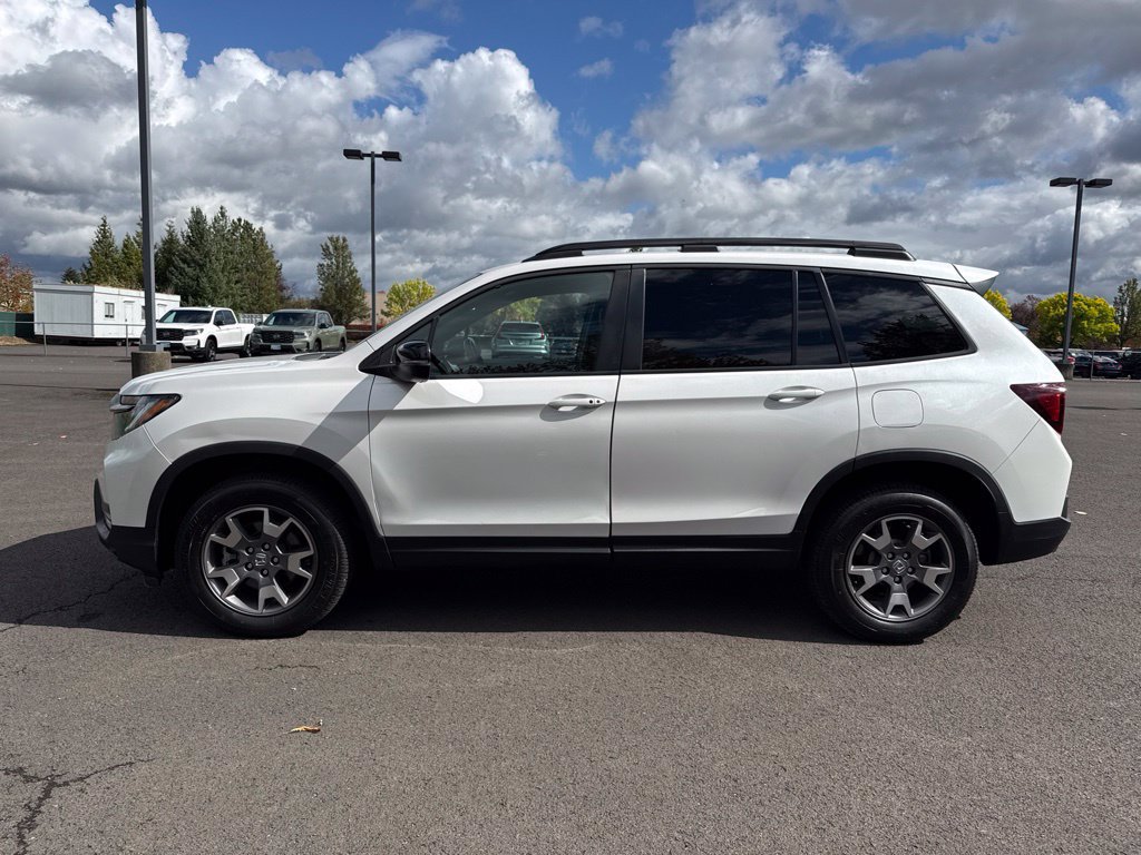 Used 2023 Honda Passport TrailSport image 4