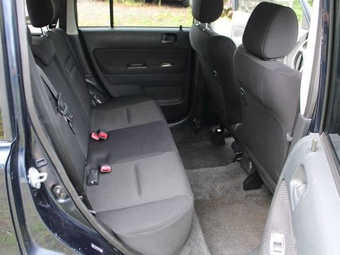 Used 2005 Scion xB FWD image 33