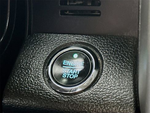 Used 2020 Ford F250 Lariat w/ Tremor Off-Road Package image 27