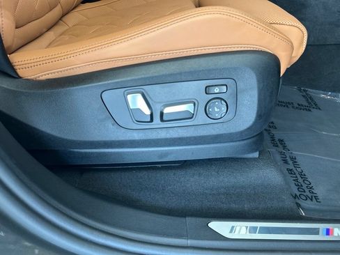 Used 2025 BMW X5 sDrive40i w/ M Sport Package RWD image 28
