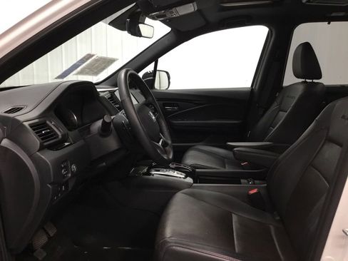 Used 2022 Honda Pilot Black Edition image 4