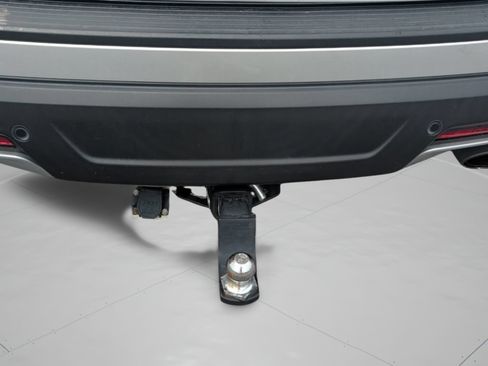 Used 2018 Ford Explorer XLT FWD image 48