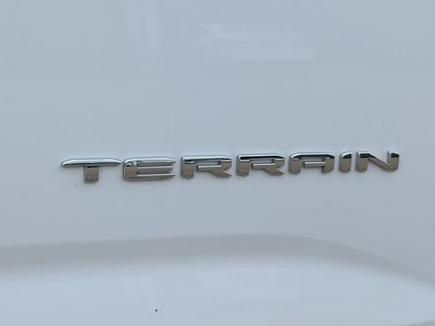 Used 2025 GMC Terrain Elevation AWD/4WD image 41