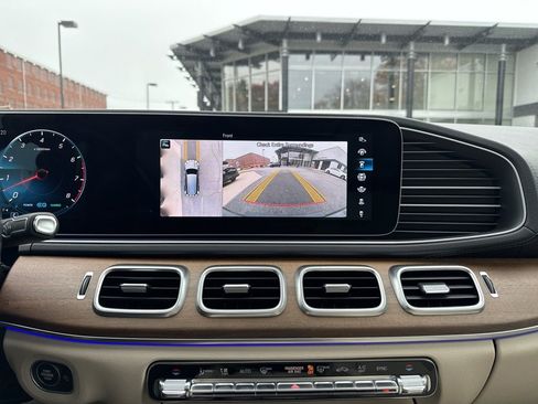 Certified 2021 Mercedes-Benz GLS 450 4MATIC image 34