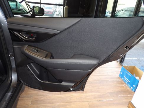 Used 2025 Subaru Outback Premium image 15